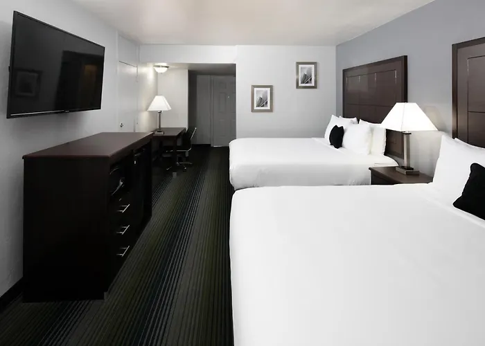 Hotel Red Lion & Downtown 2*