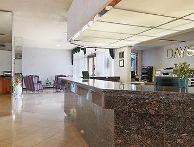 Red Lion & Downtown Hotel